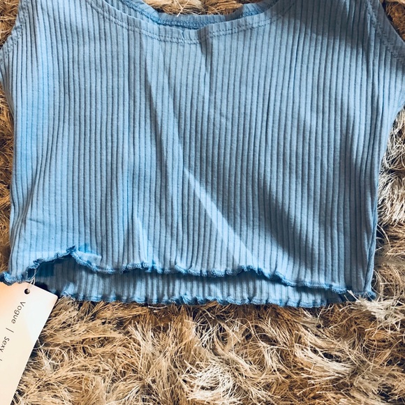 NWT ‘Alexei’ Crop Top - Picture 5 of 7